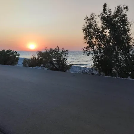 Flora House Tatil Evi Kremastí