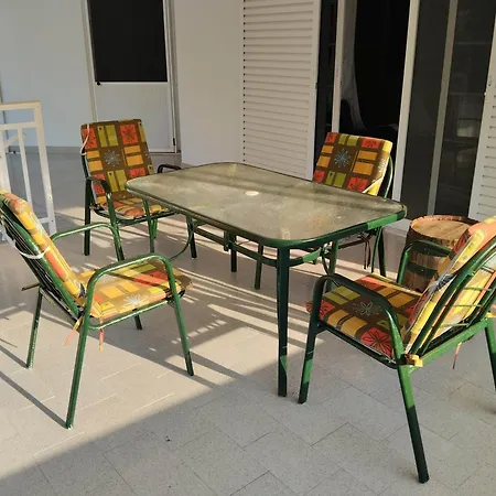 Flora House Tatil Evi