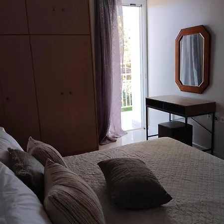 Flora House Tatil Evi Kremastí