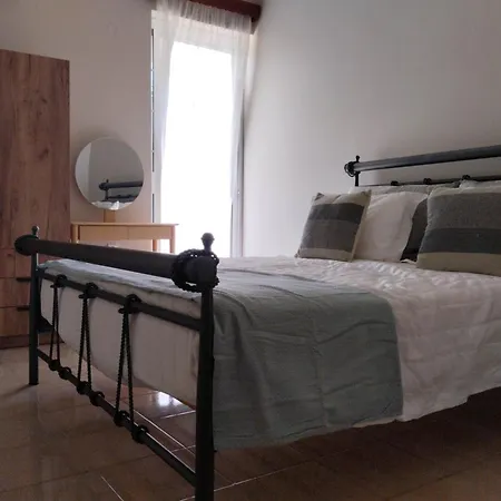 Tatil Evi Flora House *