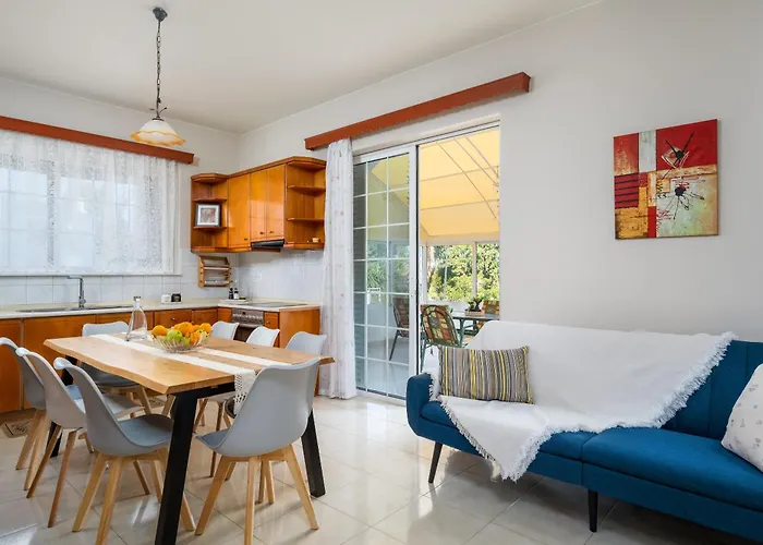 Flora House Feriehus