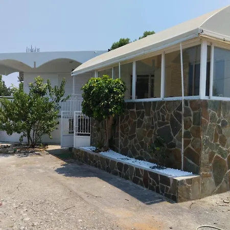 Flora House * Kremastí