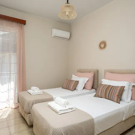 בית נופש Flora House *