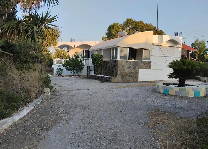 Casa de Férias Flora House