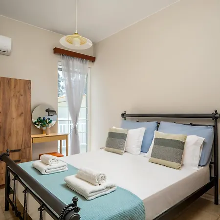 Flora House * Кремасти