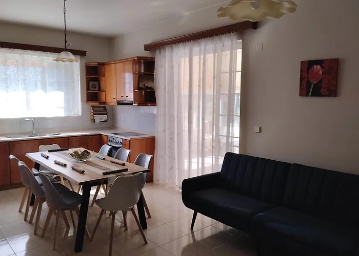 Flora House Kremastí