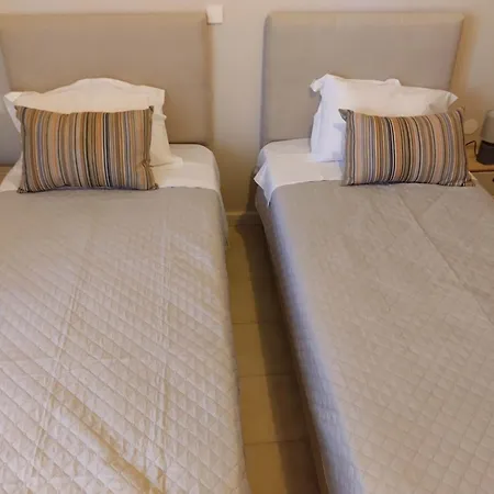 Flora House * Kremastí