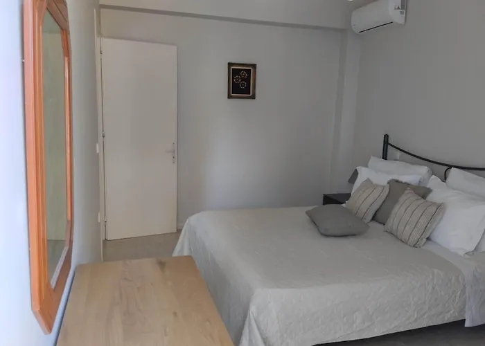 Flora House Kremastí