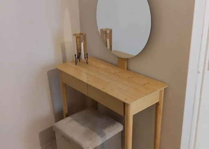 Flora House بيت للعطل